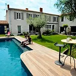 فندق مبيت وإفطار Un Banc Au Soleil 4*