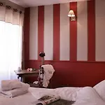 Un Banc Au Soleil Bed & Breakfast 4*