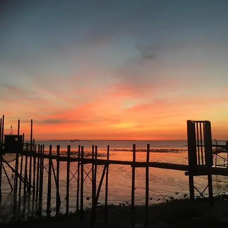 Bed & Breakfast Un Banc Au Soleil