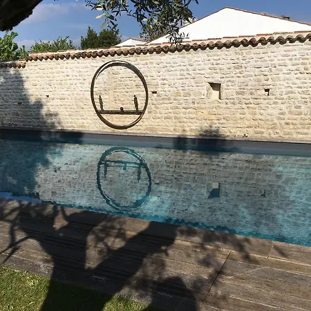 Un Banc Au Soleil Bed & Breakfast *
