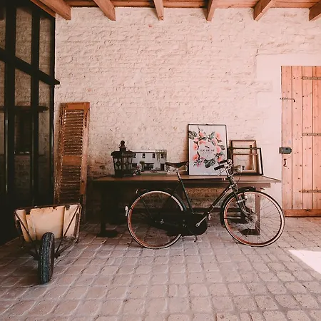 Un Banc Au Soleil Alojamento de Acomodação e Pequeno-almoço Marsilly (Charente-Maritime)