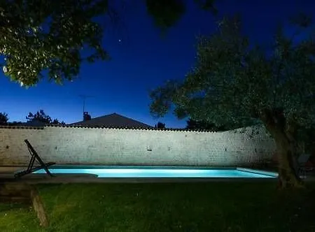 Alojamento de Acomodação e Pequeno-almoço Un Banc Au Soleil