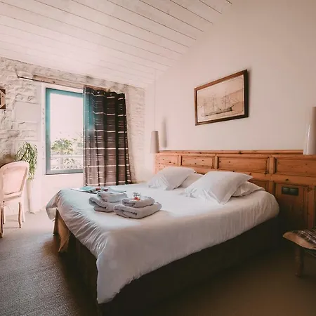 Un Banc Au Soleil Bed & Breakfast