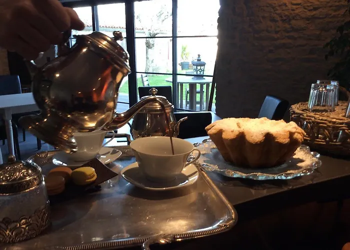 Un Banc Au Soleil Bed & Breakfast Marsilly (Charente-Maritime)