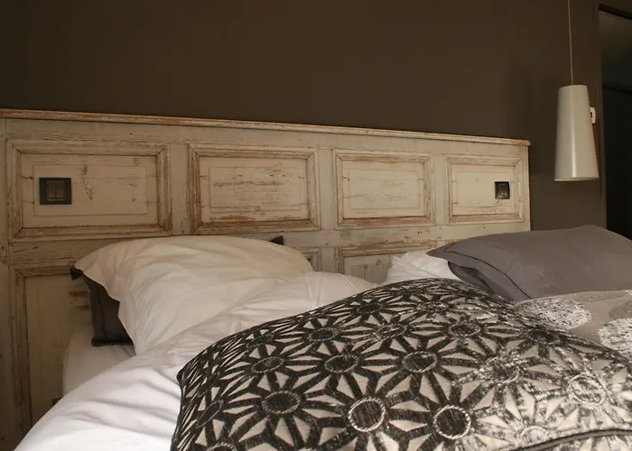 Bed & Breakfast Un Banc Au Soleil 4*