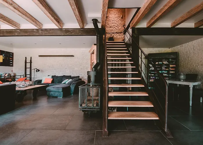 Un Banc Au Soleil Bed & Breakfast 4*